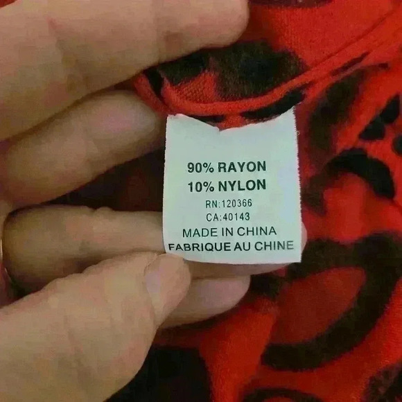 San San Secret | Women Red Leopard Print 3/4 Sleeve Shirt, Size M/L - Picture 6 of 6